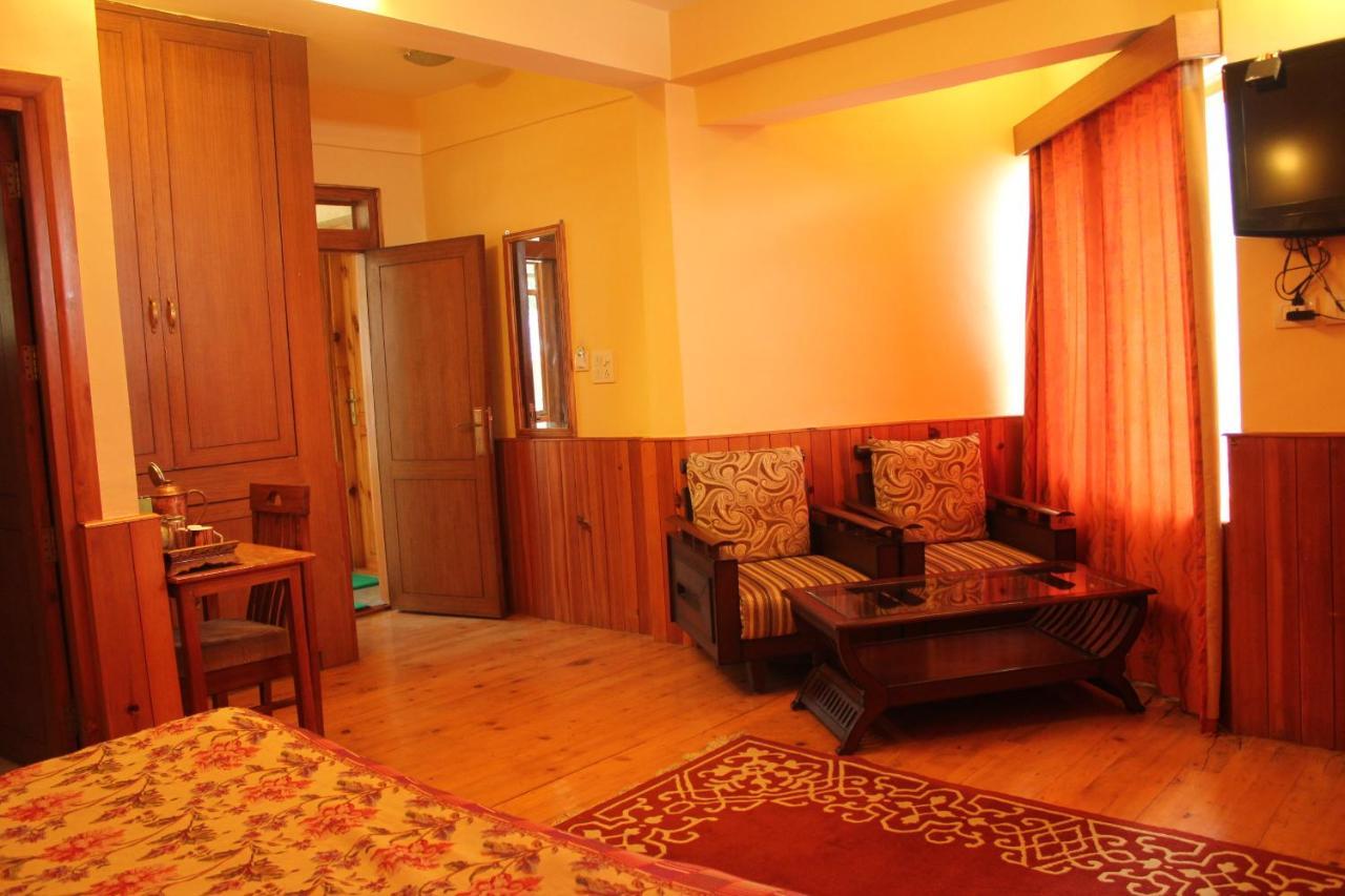 Pema Thang Hotel Kangra Exterior foto